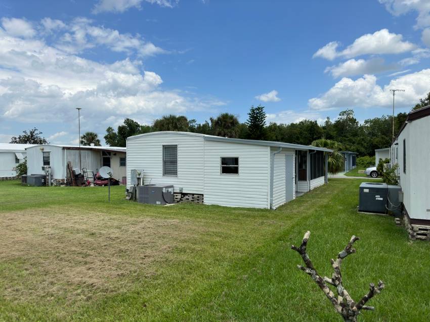 118 Hideaway Lane a Winter Haven, FL Mobile or Manufactured Home for Sale